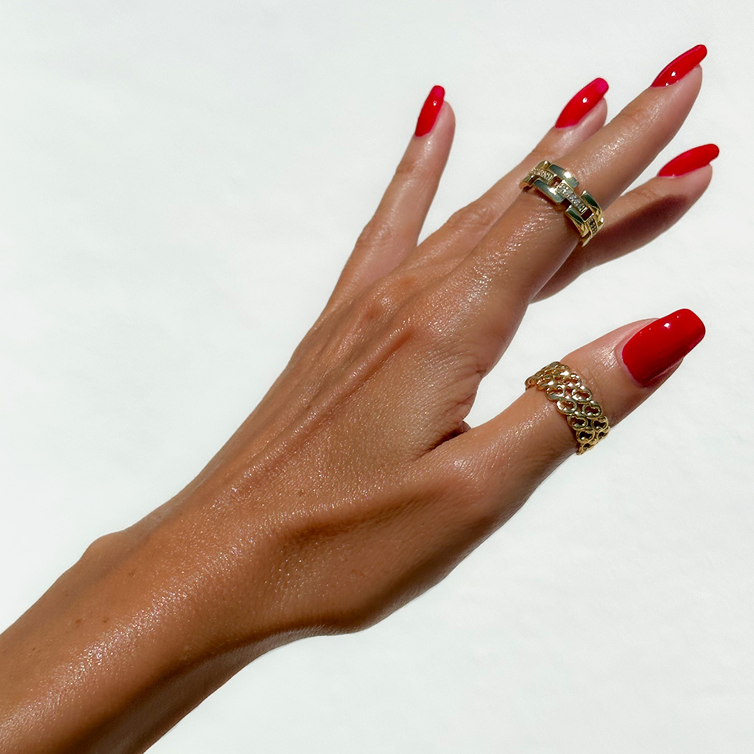 media/image/18-10-24-Rouge-Hand.jpg